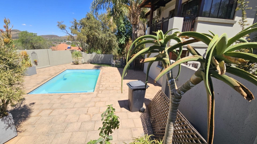 3 Bedroom Property for Sale in Birdwood Estate North West